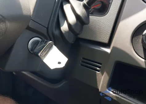 2010 Ford F-150 Xl/Xlt z USA, uszkodzony, nr VIN 1FTEW1E87AFD69672